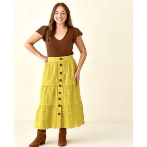 Nation AK Outfitters Pear Green Tiered Eyelet Maxi Skirt Sz M Lightweight Cotton